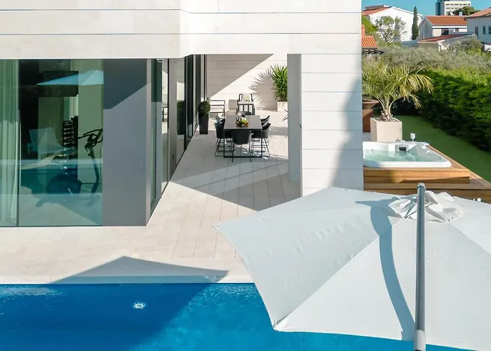 Soiree * Starigrad Paklenica